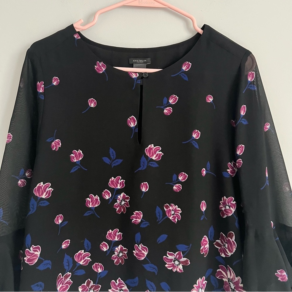 Ann Taylor Black Floral Print Sheer Overlay Bell Sleeve Blouse - Picture 2 of 4